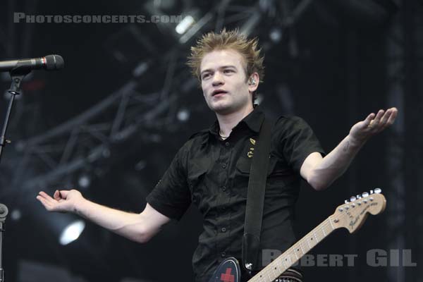 SUM 41 - 2007-07-07 - PARIS - Hippodrome de Longchamp - 